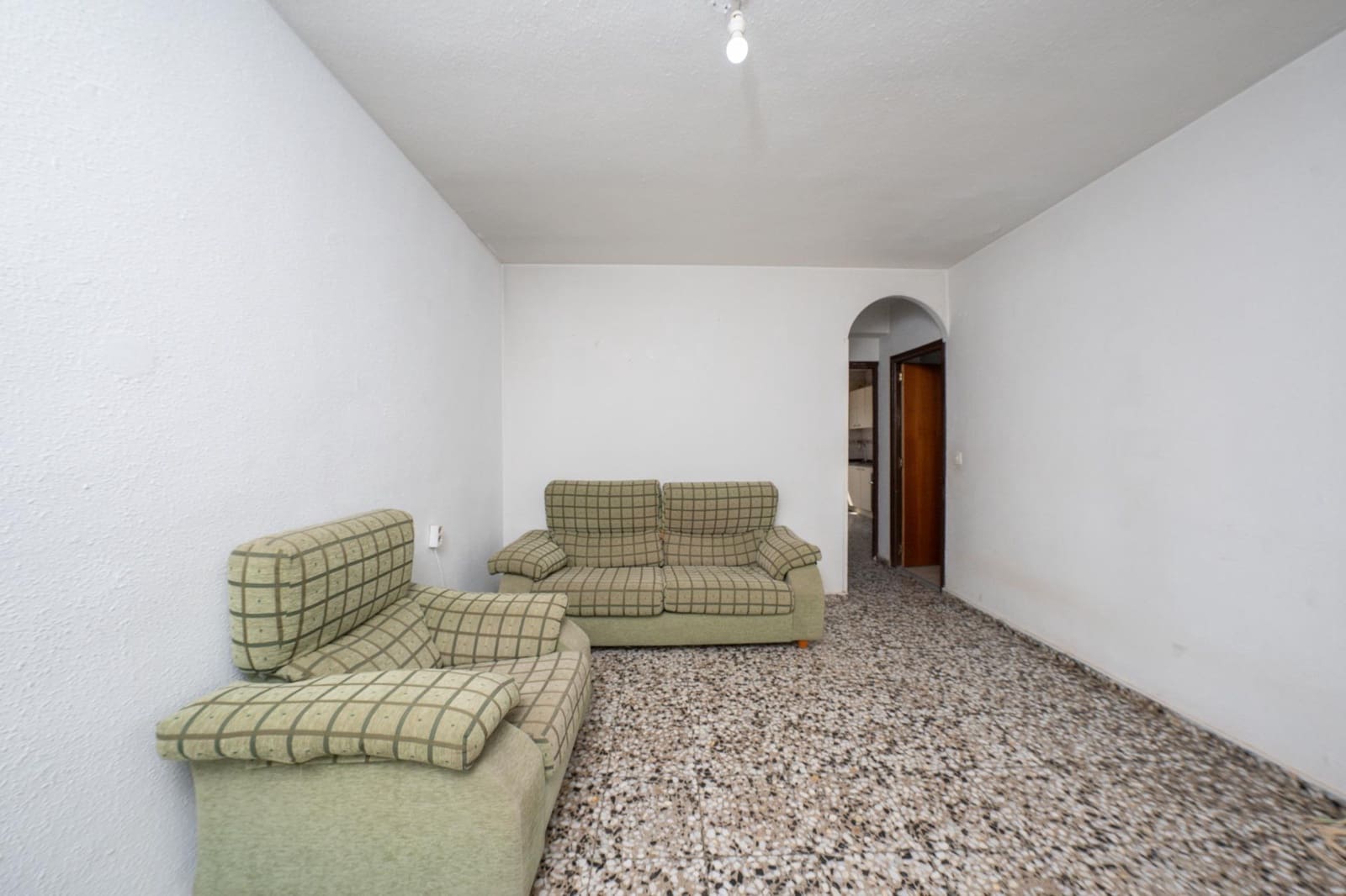 4 bedroom Flat for sale in Monforte del Cid - € 69,000 (Ref: 9822860)