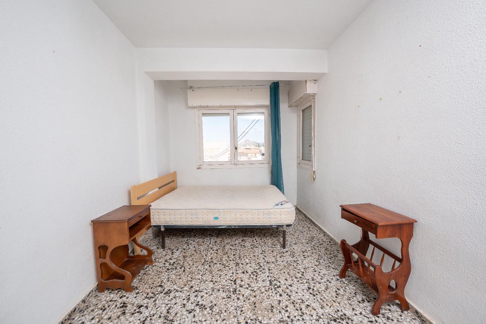 4 bedroom Flat for sale in Monforte del Cid - € 69,000 (Ref: 9822860)