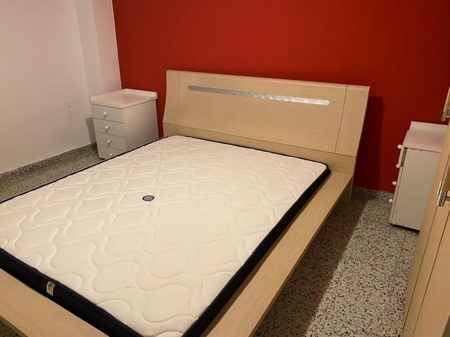 4 quarto Apartamento para venda em Alicante cidade - 165 000 € (Ref: 9829044)