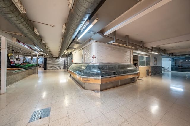 Commerciale in vendita in Alicante città - 29.000 € (Rif: 9829045)