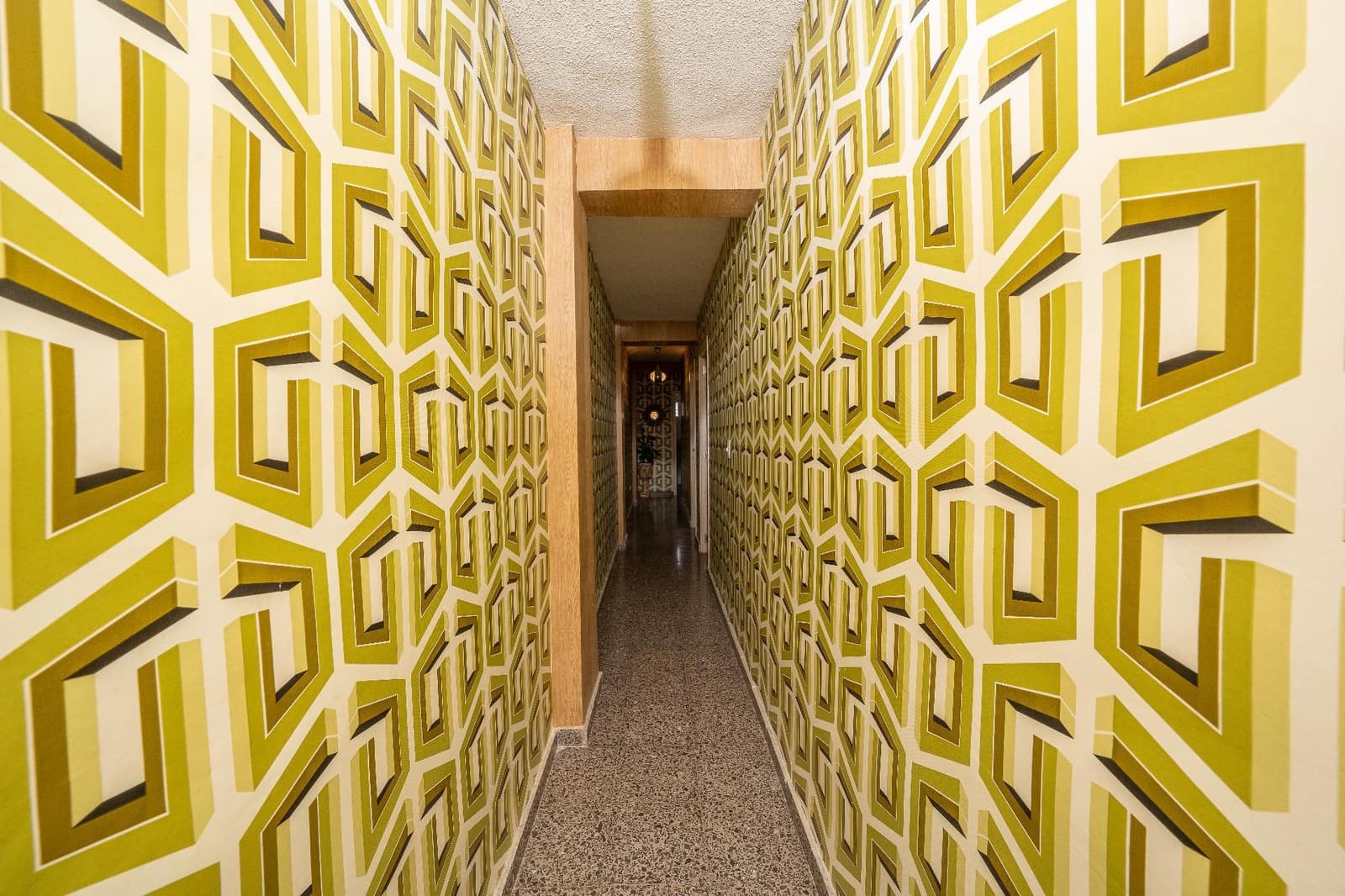 Piso de 4 habitaciones en Jijona / Xixona en venta - 130.000 € (Ref: 9833613)