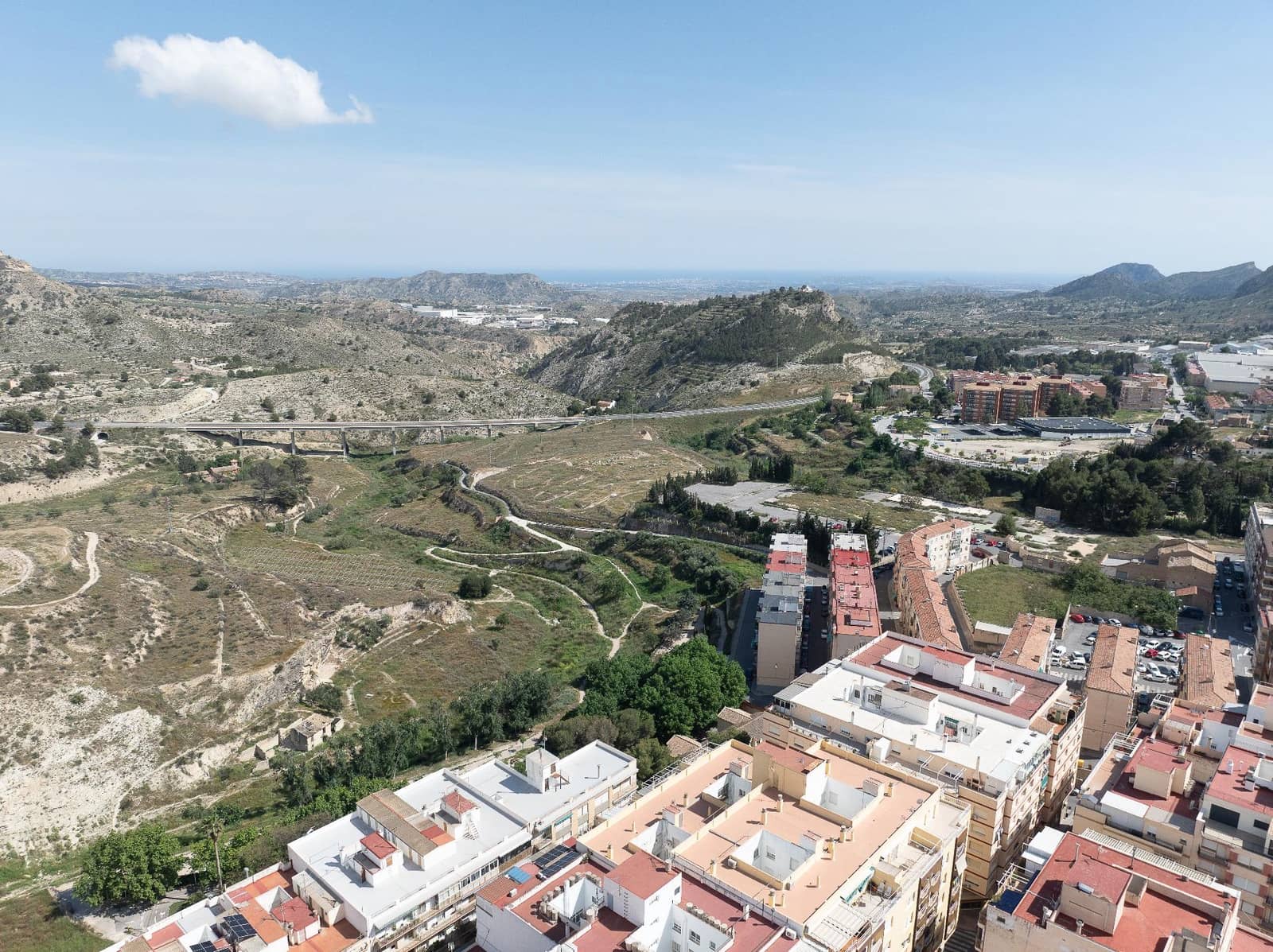 Piso de 4 habitaciones en Jijona / Xixona en venta - 130.000 € (Ref: 9833613)