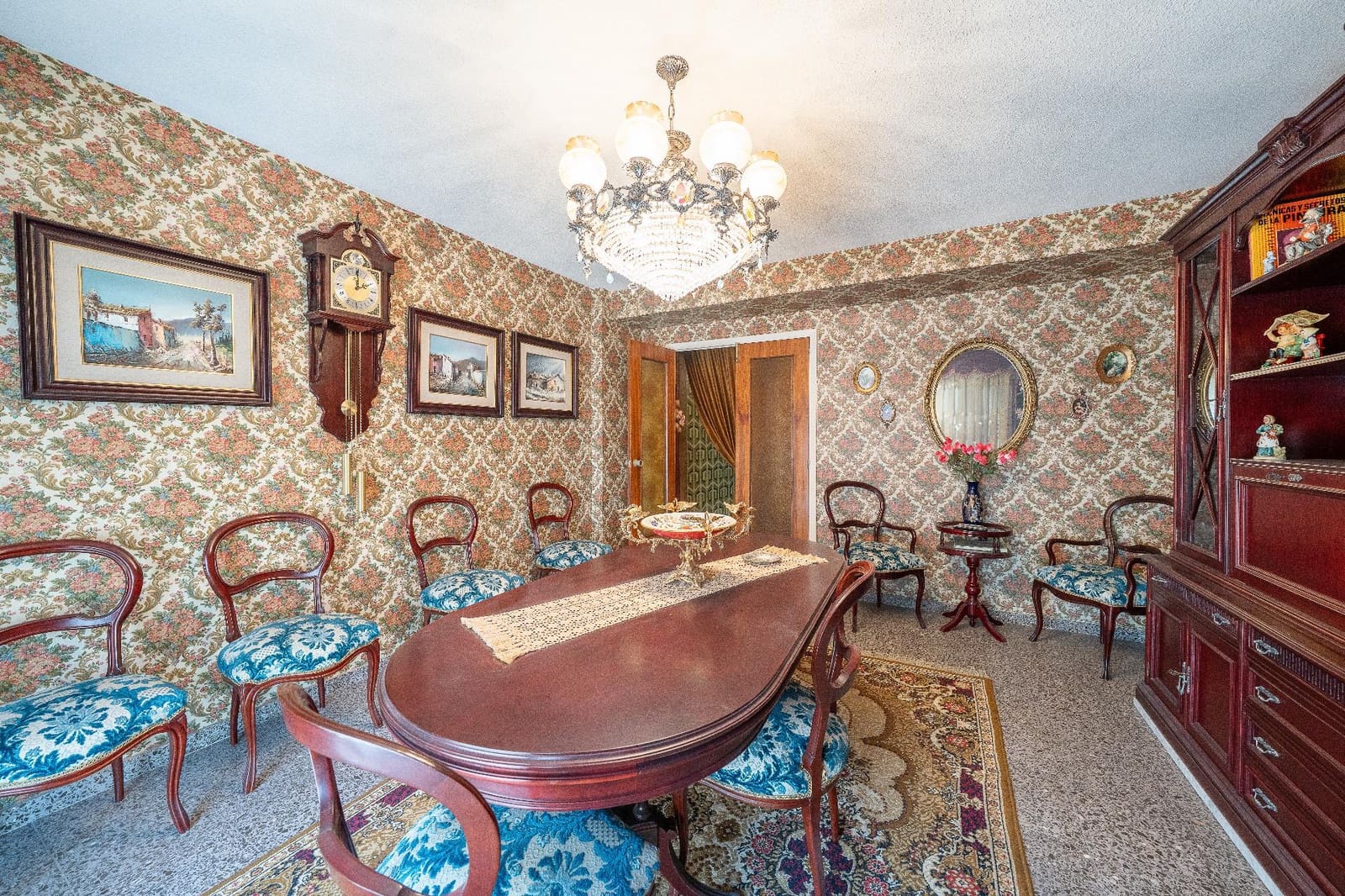 Piso de 4 habitaciones en Jijona / Xixona en venta - 130.000 € (Ref: 9833613)