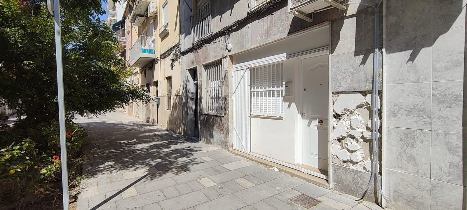 Erhverv til salg i Elche / Elx - € 100.000 (Ref: 9836626)