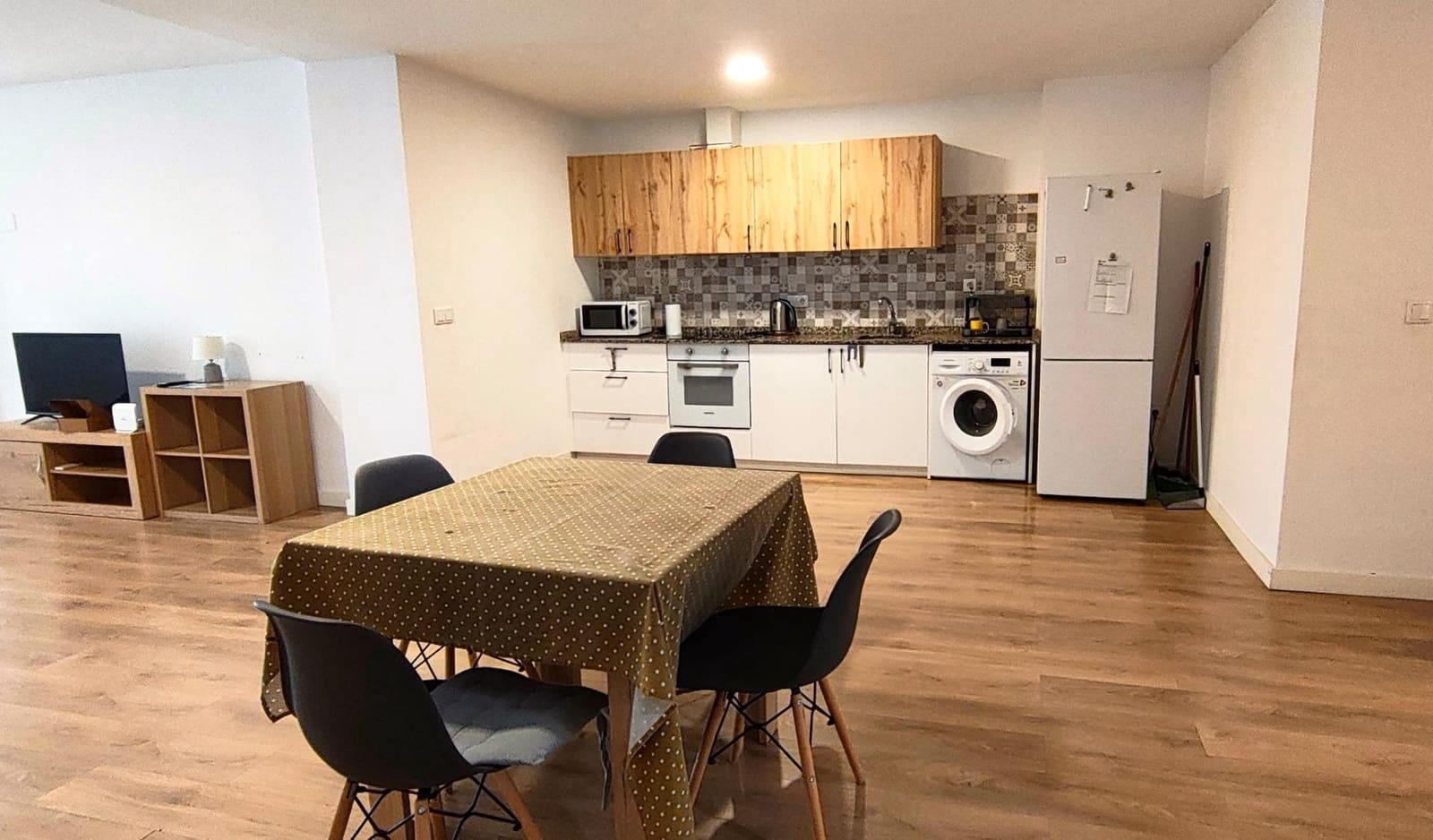 Erhverv til salg i Elche / Elx - € 100.000 (Ref: 9836626)