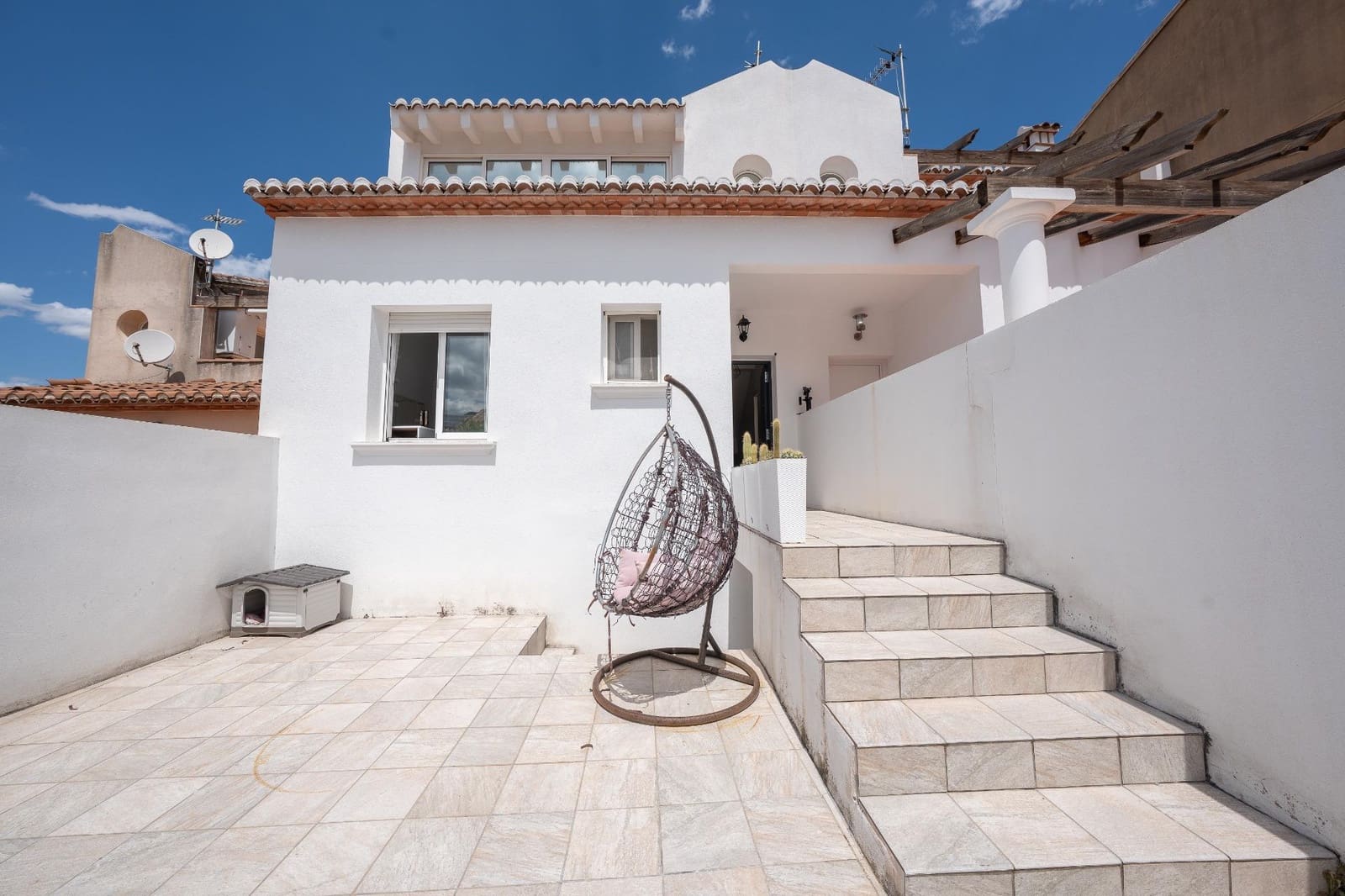 2 bedroom Terraced Villa for sale in Ador with pool garage - € 190,000 (Ref: 9839207)