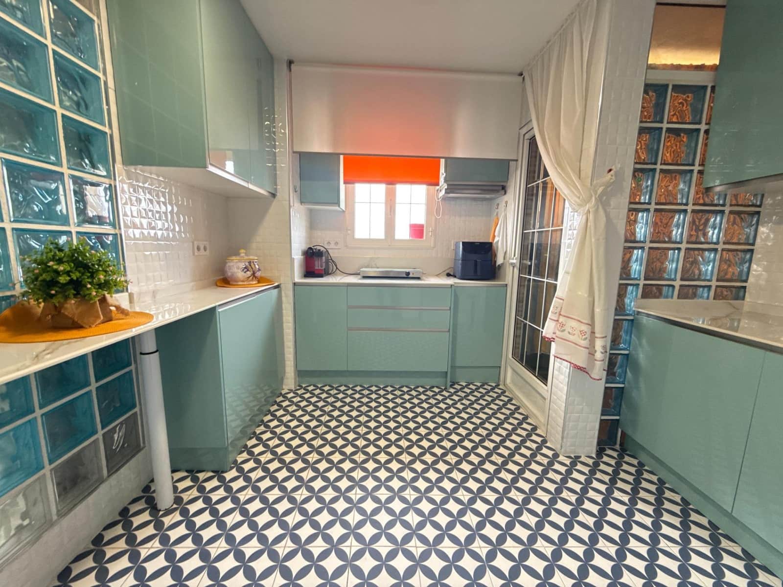 3 soveværelse Lejlighed til salg i Alicante by - € 430.000 (Ref: 9846184)