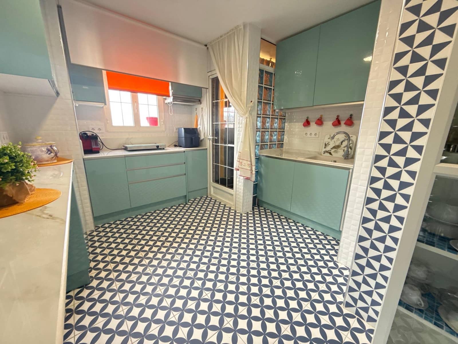 3 soveværelse Lejlighed til salg i Alicante by - € 430.000 (Ref: 9846184)