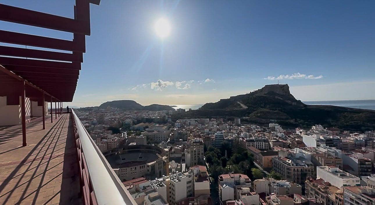 3 soveværelse Lejlighed til salg i Alicante by - € 430.000 (Ref: 9846184)