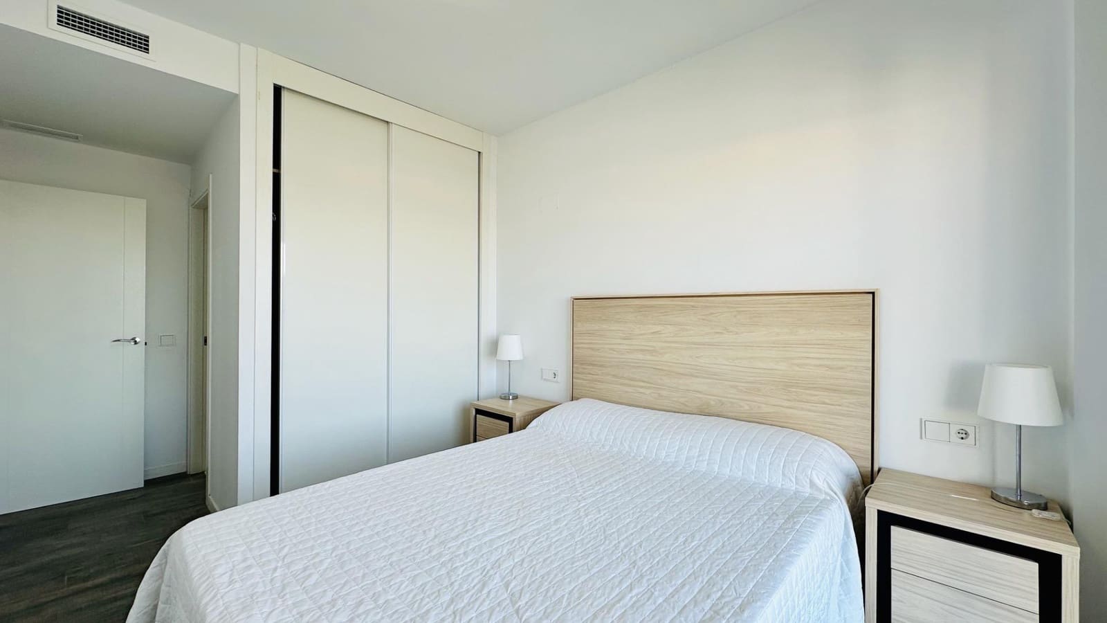 Appartement de 2 chambres à louer à Finestrat avec piscine garage - 1 790 € (Ref: 9846185)