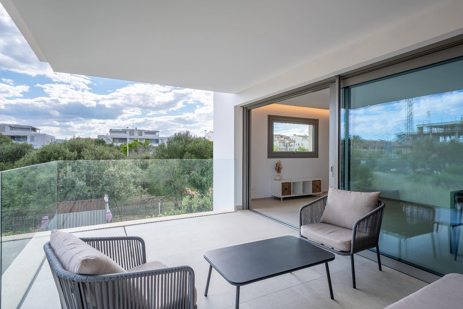 3 bedroom Apartment for rent in Arenal with pool garage - € 1,750 (Ref: 9849304)