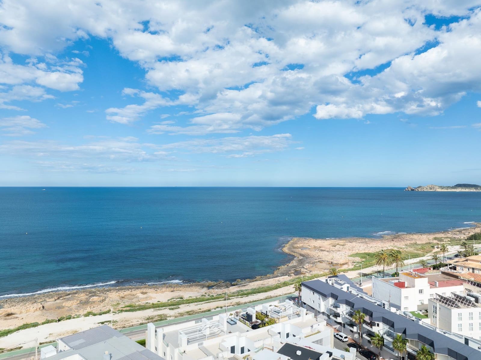3 bedroom Apartment for rent in Arenal with pool garage - € 1,750 (Ref: 9849304)