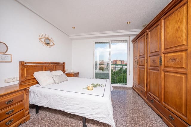 3 soveværelse Lejlighed til salg i Elche / Elx - € 200.000 (Ref: 9851700)