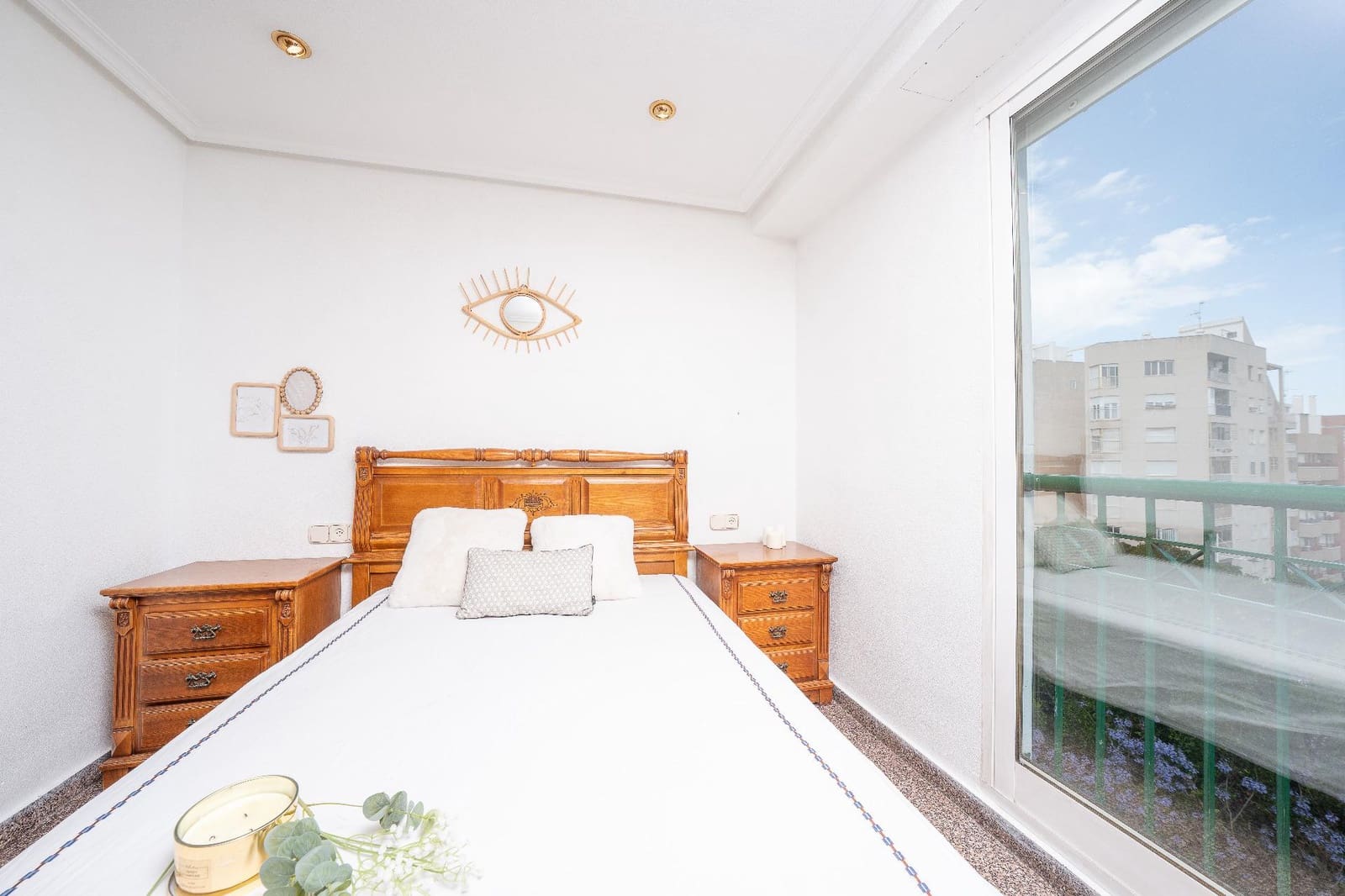 3 bedroom Flat for sale in Elche / Elx - € 200,000 (Ref: 9851700)