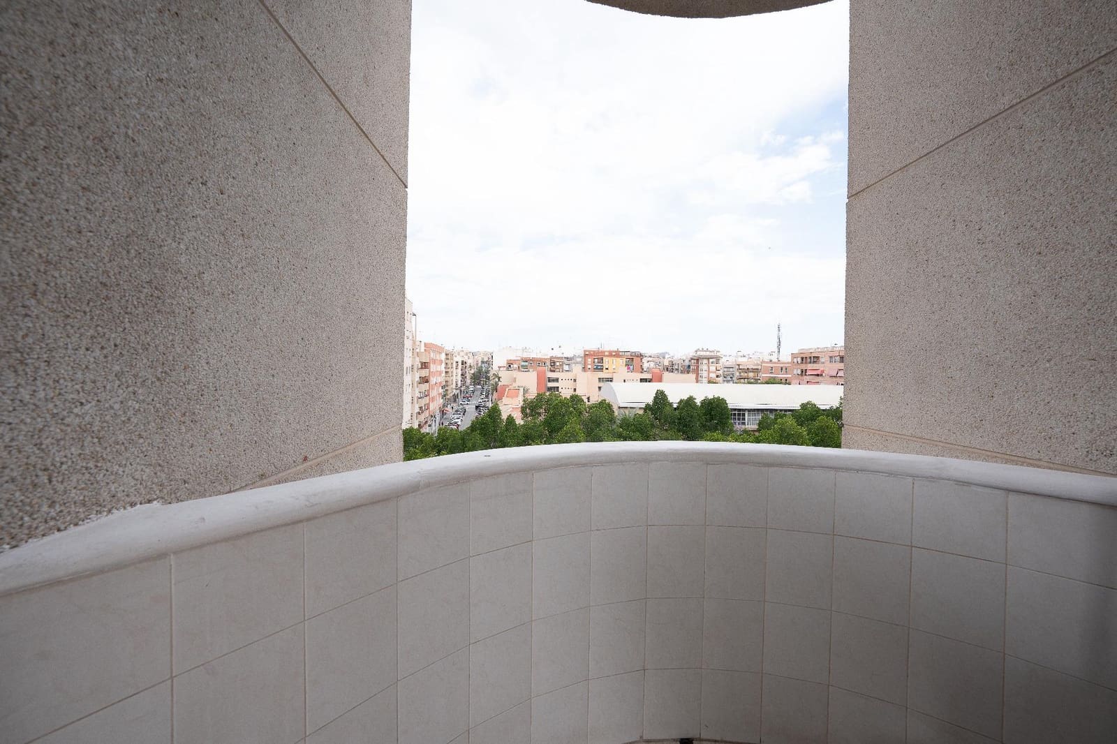 3 bedroom Flat for sale in Elche / Elx - € 200,000 (Ref: 9851700)