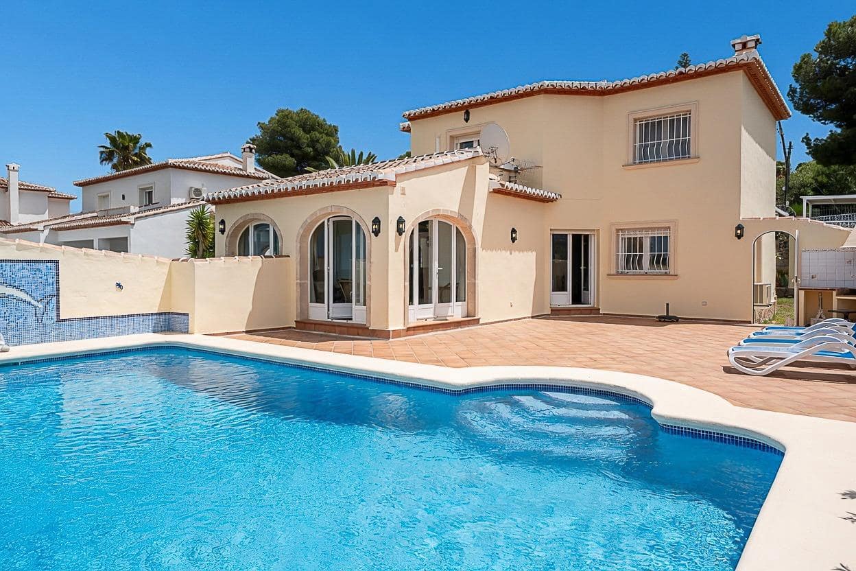 4 slaapkamer Villa te koop in Javea / Xabia met zwembad garage - € 1.250.000 (Ref: 9855399)
