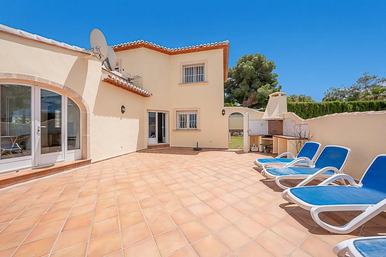4 slaapkamer Villa te koop in Javea / Xabia met zwembad garage - € 1.250.000 (Ref: 9855399)