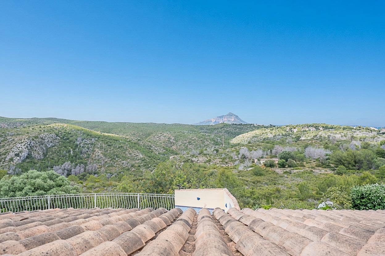 4 slaapkamer Villa te koop in Javea / Xabia met zwembad garage - € 1.250.000 (Ref: 9855399)