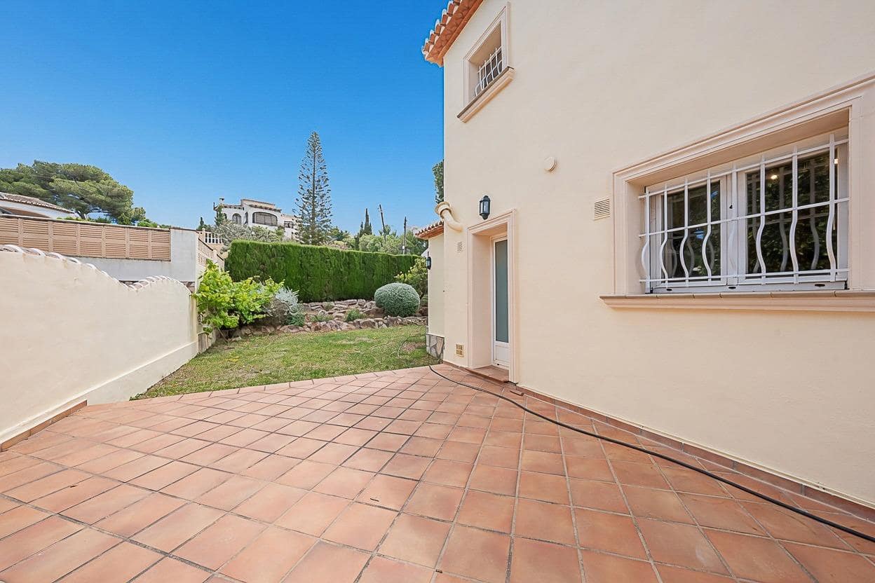 4 slaapkamer Villa te koop in Javea / Xabia met zwembad garage - € 1.250.000 (Ref: 9855399)