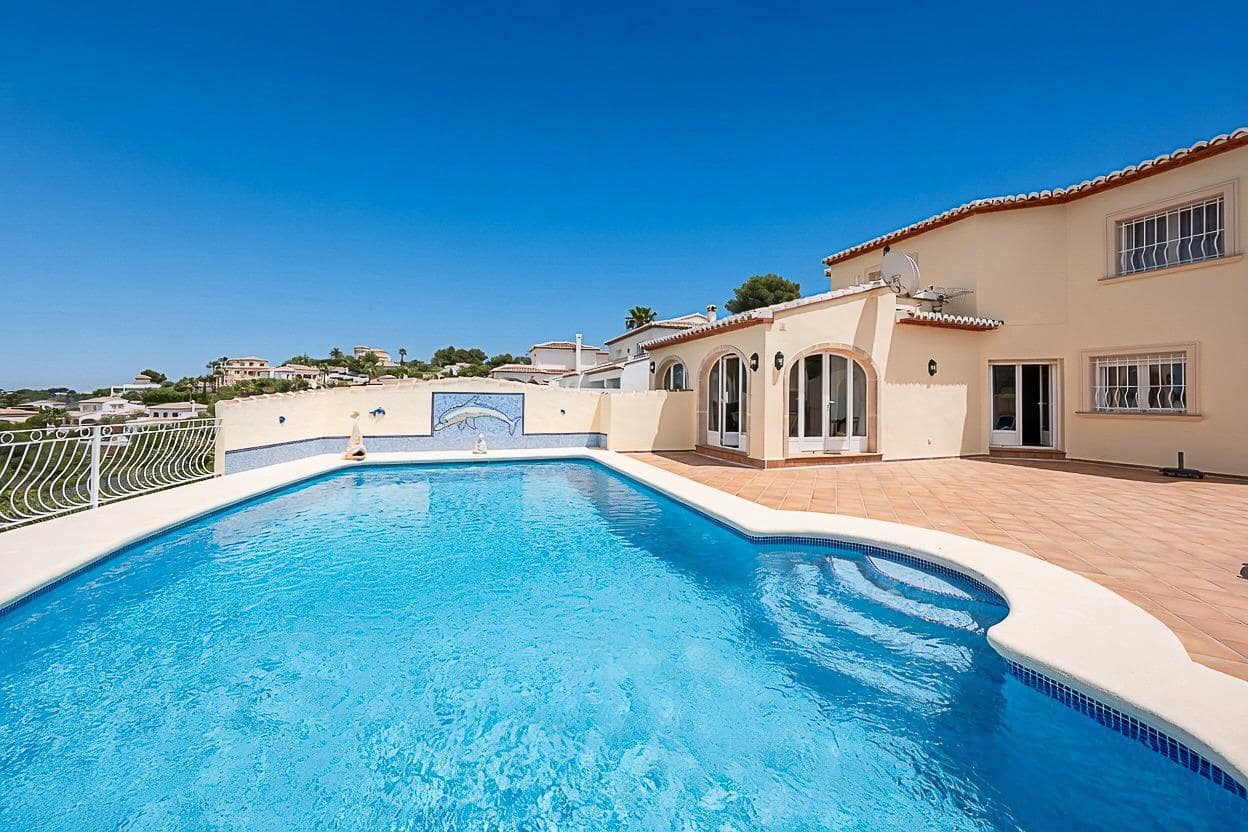 4 slaapkamer Villa te koop in Javea / Xabia met zwembad garage - € 1.250.000 (Ref: 9855399)