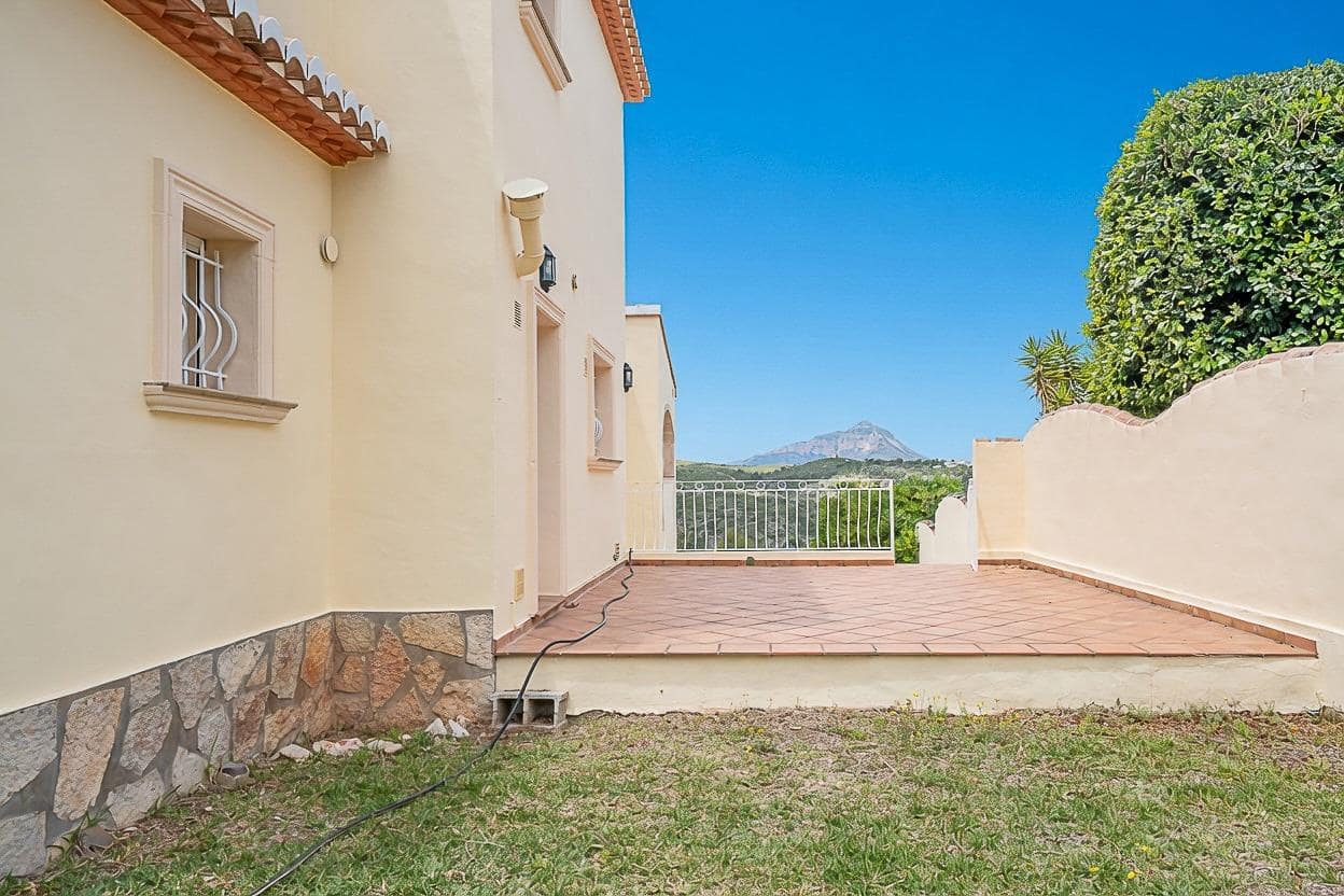 4 slaapkamer Villa te koop in Javea / Xabia met zwembad garage - € 1.250.000 (Ref: 9855399)