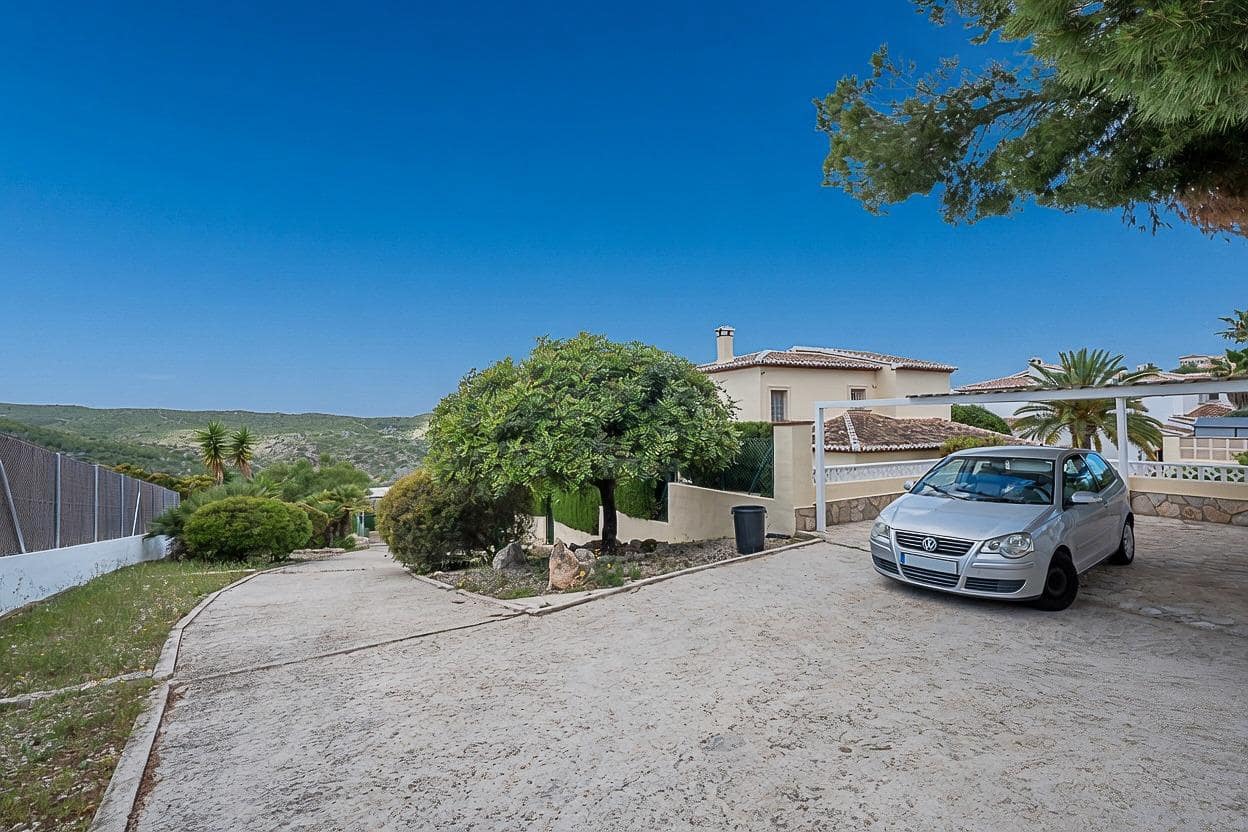 4 slaapkamer Villa te koop in Javea / Xabia met zwembad garage - € 1.250.000 (Ref: 9855399)