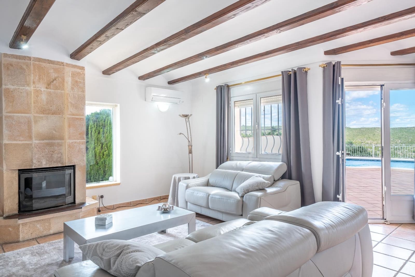 4 slaapkamer Villa te koop in Javea / Xabia met zwembad garage - € 1.250.000 (Ref: 9855399)