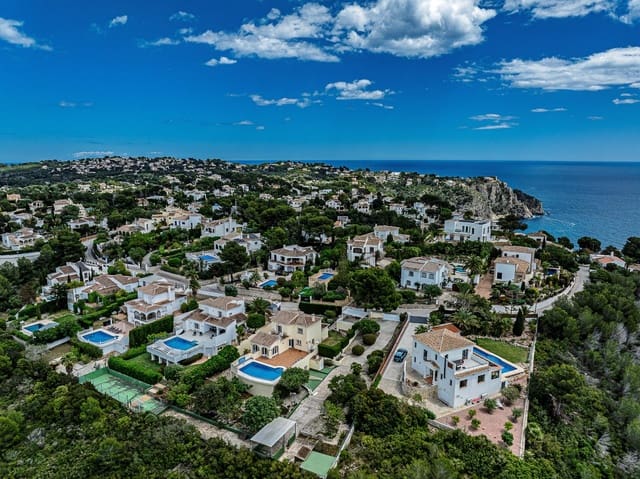 4 slaapkamer Villa te koop in Javea / Xàbia met zwembad garage - € 1.250.000 (Ref: 9855399)