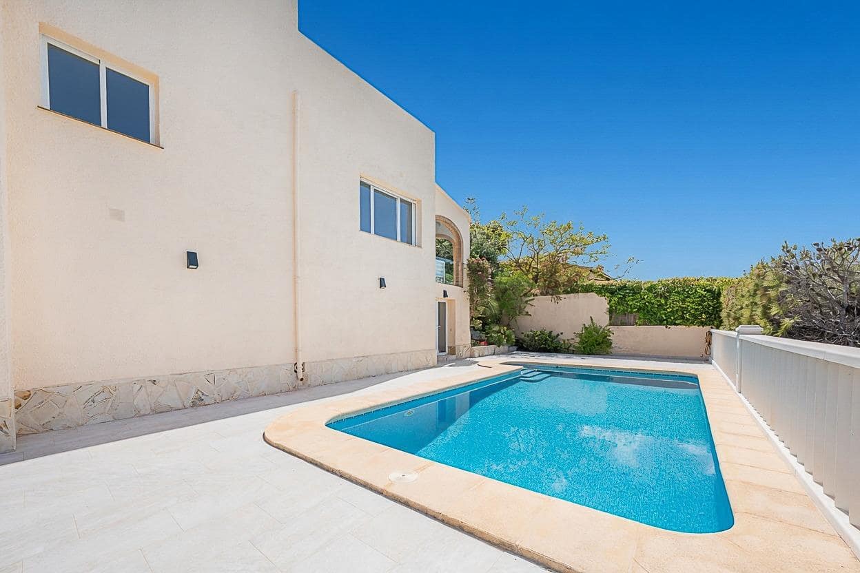 4 camera da letto Villa in vendita in Javea / Xabia con piscina - 995.000 € (Rif: 9861842)