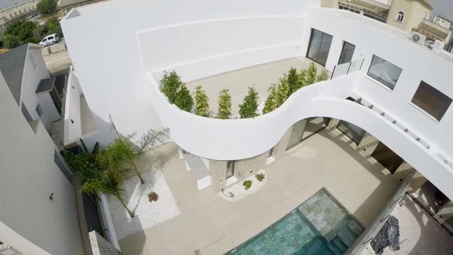 3 bedroom Villa for sale in Almoradí - € 439,000 (Ref: 9865146)