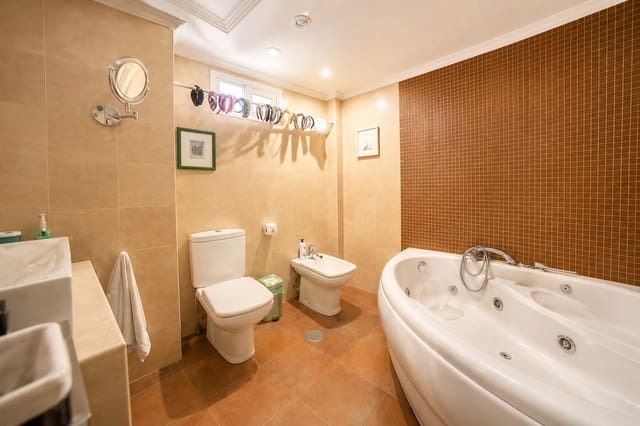 3 soverom Leilighet til salgs i Mercado, Alicante by - € 599 995 (Ref: 9868544)