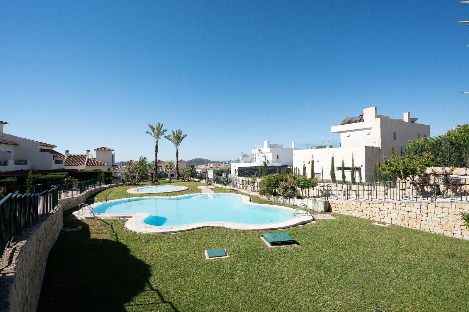 2 bedroom Terraced Villa for sale in Finestrat - € 330,000 (Ref: 9873453)