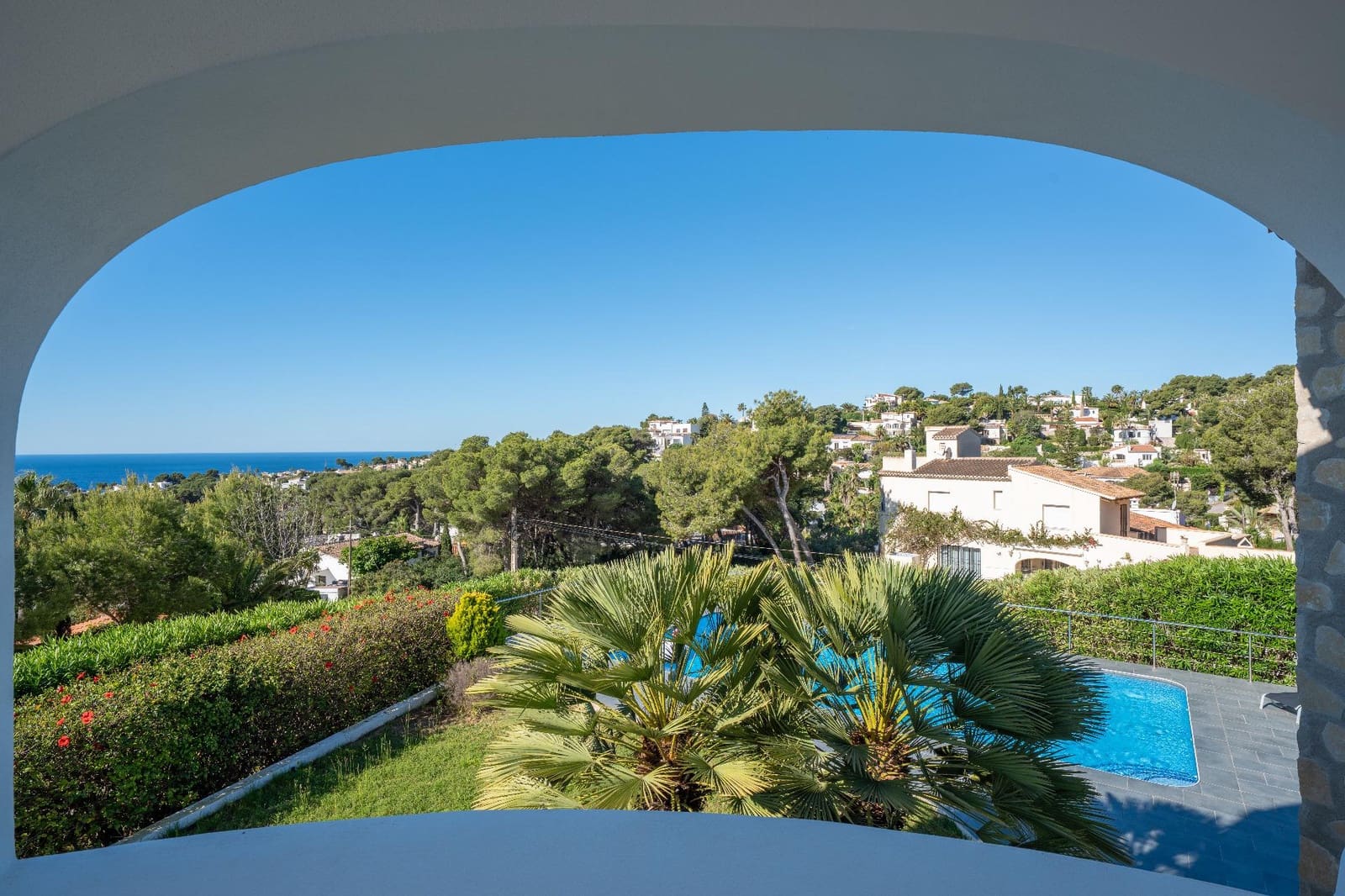Chalet de 4 habitaciones en Javea / Xàbia en venta con piscina garaje - 1.050.000 € (Ref: 9873455)