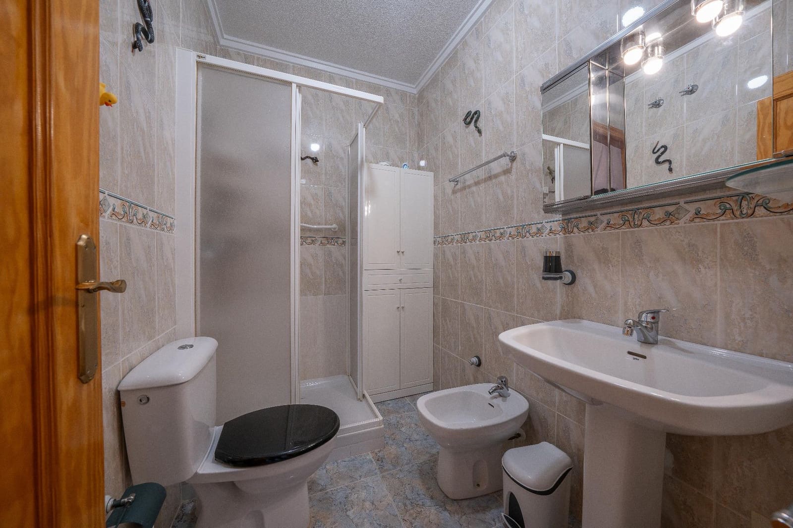 2 soverom Bungalow til salgs i Arenales del Sol med svømmebasseng - € 245 000 (Ref: 9876355)
