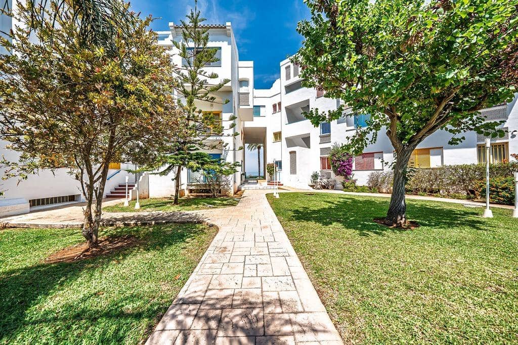 2 bedroom Apartment for sale in Denia with pool garage - € 597,000 (Ref: 9890335)