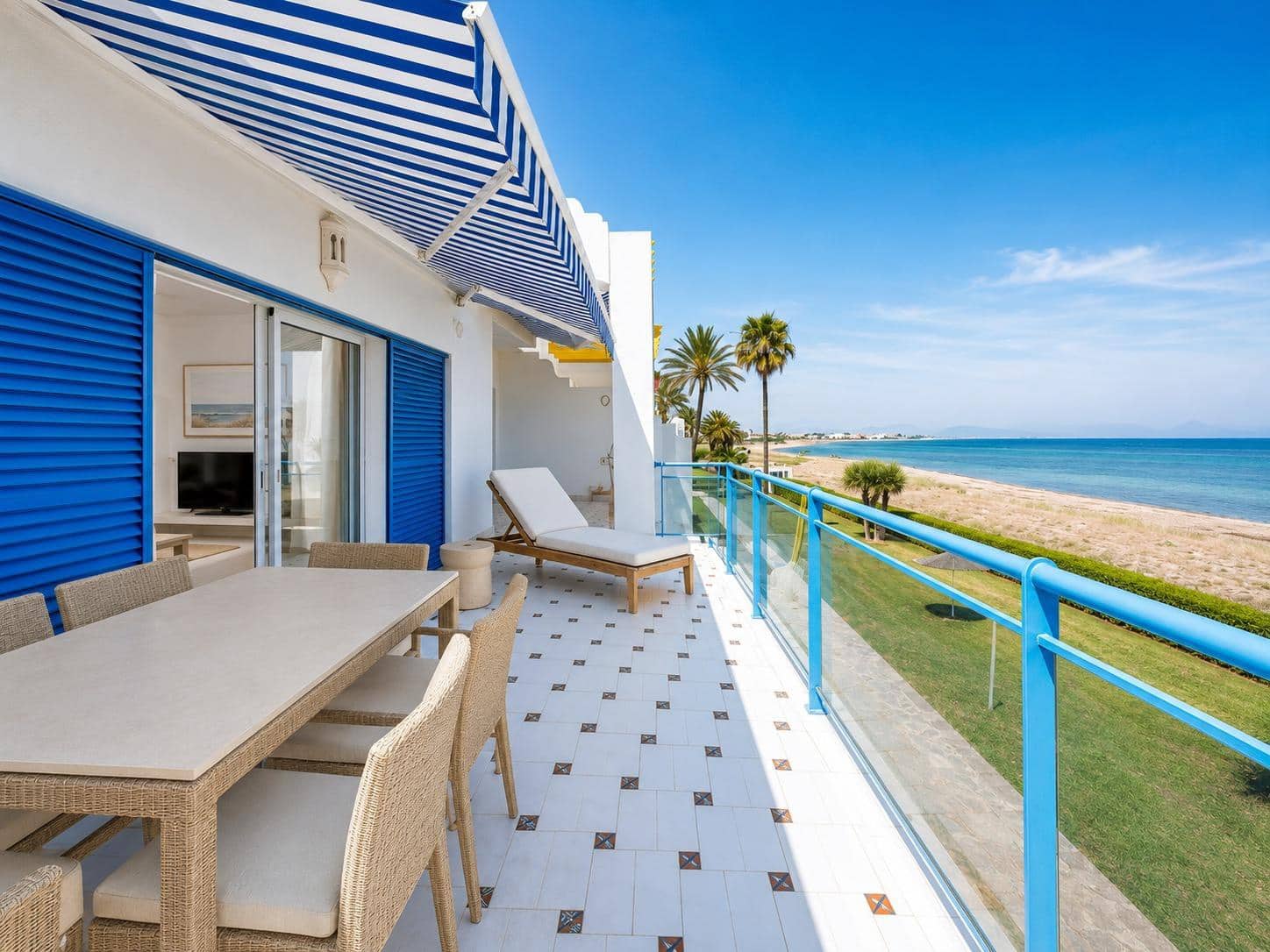2 bedroom Apartment for sale in Denia with pool garage - € 597,000 (Ref: 9890335)