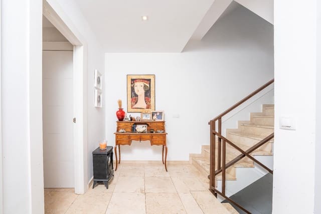 4 bedroom Terraced Villa for sale in Pedreguer with garage - € 340,000 (Ref: 9892286)