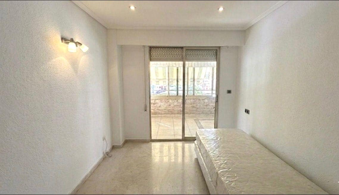 3 Zimmer Apartment zu verkaufen in Alicante / Alacant Stadt mit Pool Garage - 350.000 € (Ref: 9893811)