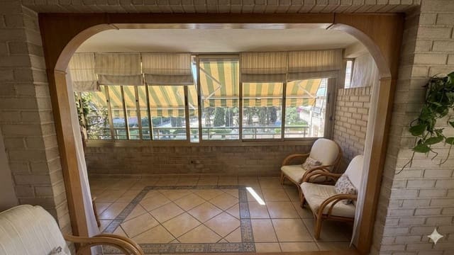 3 Zimmer Apartment zu verkaufen in Santo Domingo, Alicante / Alacant Stadt mit Pool Garage - 350.000 € (Ref: 9893811)