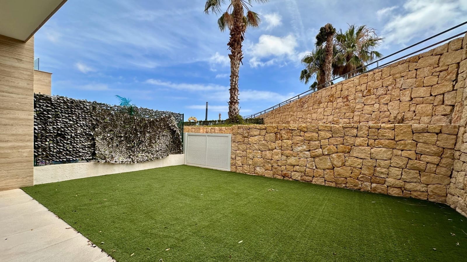 3 soveværelse Lejlighed til leje i Finestrat med swimmingpool garage - € 3.500 (Ref: 9893813)