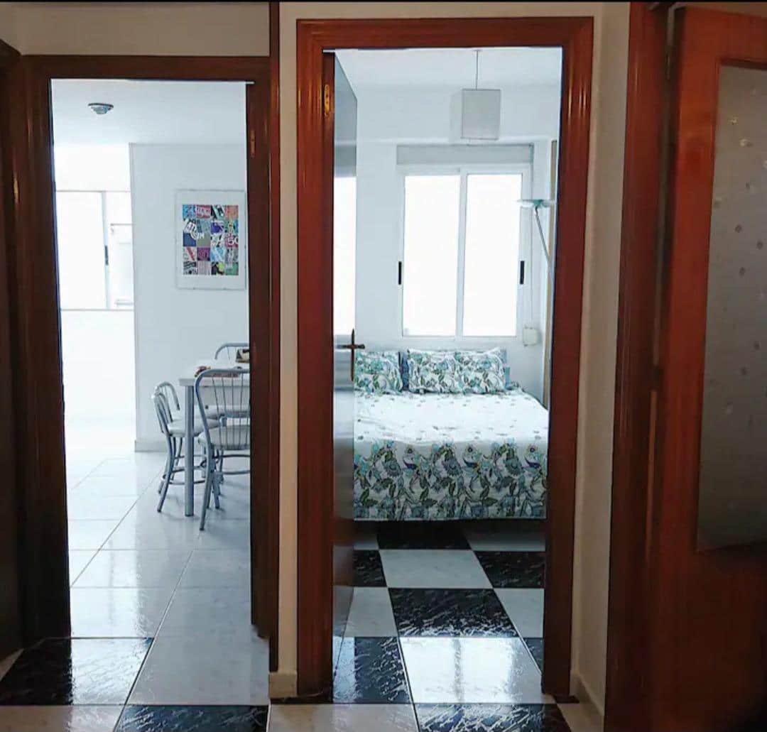 2 Zimmer Wohnung zu vermieten in Alicante / Alacant Stadt - 900 € (Ref: 9896280)