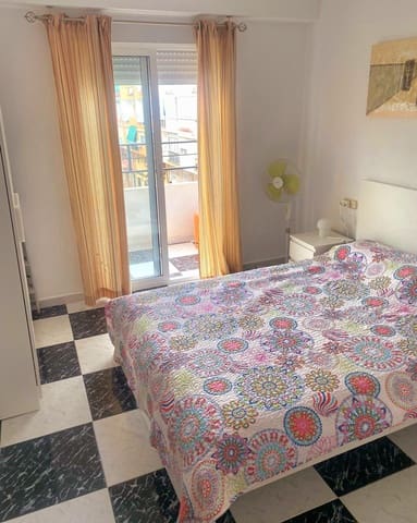 Piso de 2 habitaciones en Alicante / Alacant ciudad en alquiler - 900 € (Ref: 9896280)