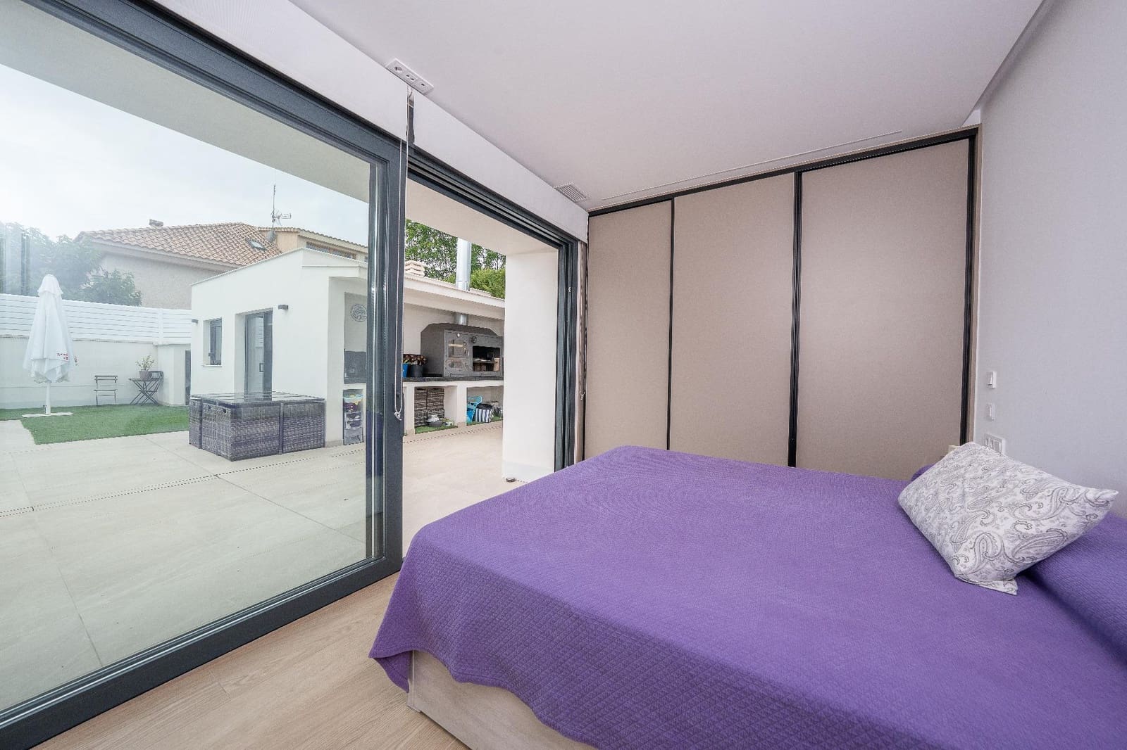 3 bedroom Villa for sale in Castalla with pool garage - € 800,000 (Ref: 9896282)