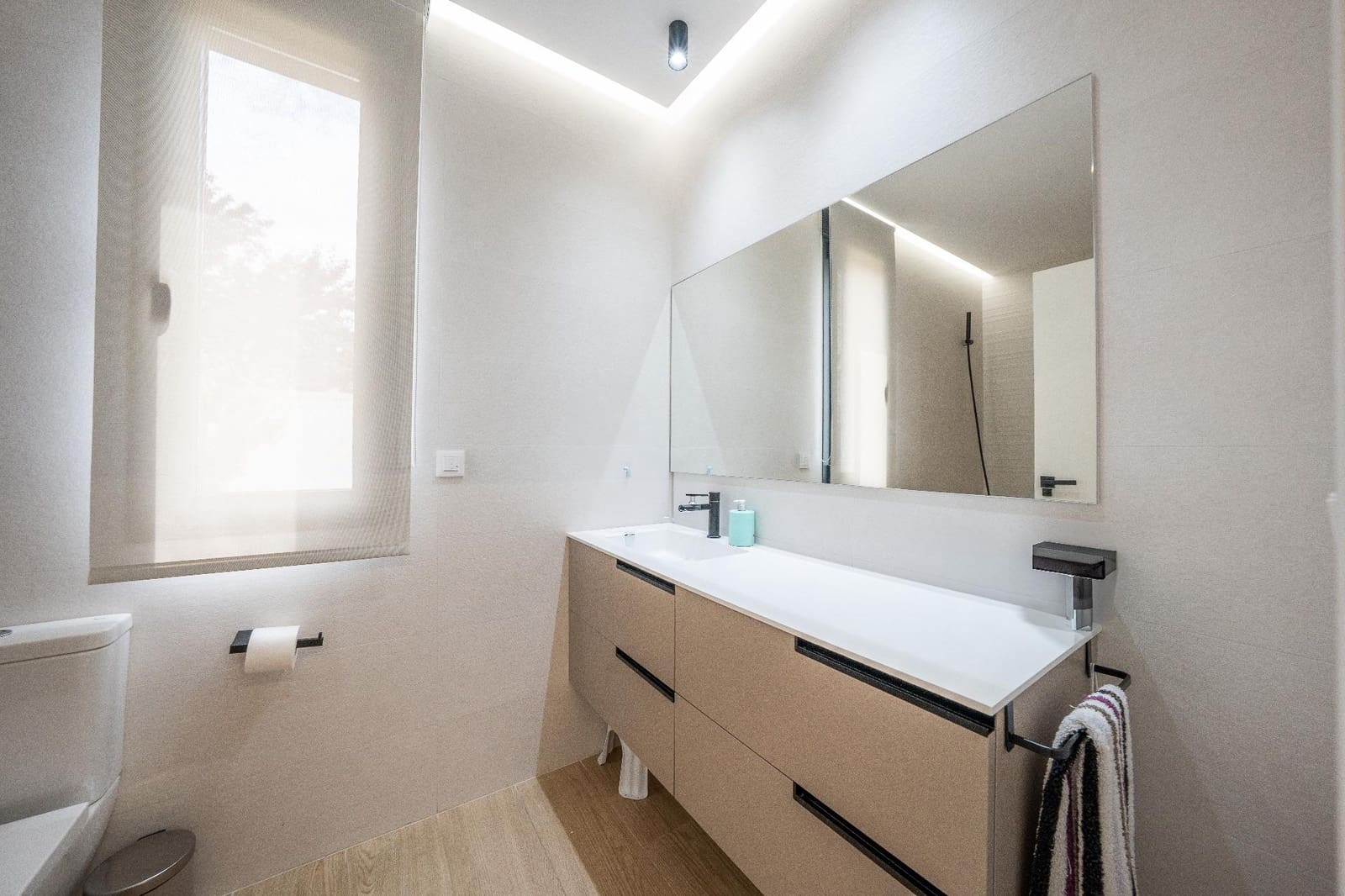 3 bedroom Villa for sale in Castalla with pool garage - € 800,000 (Ref: 9896282)