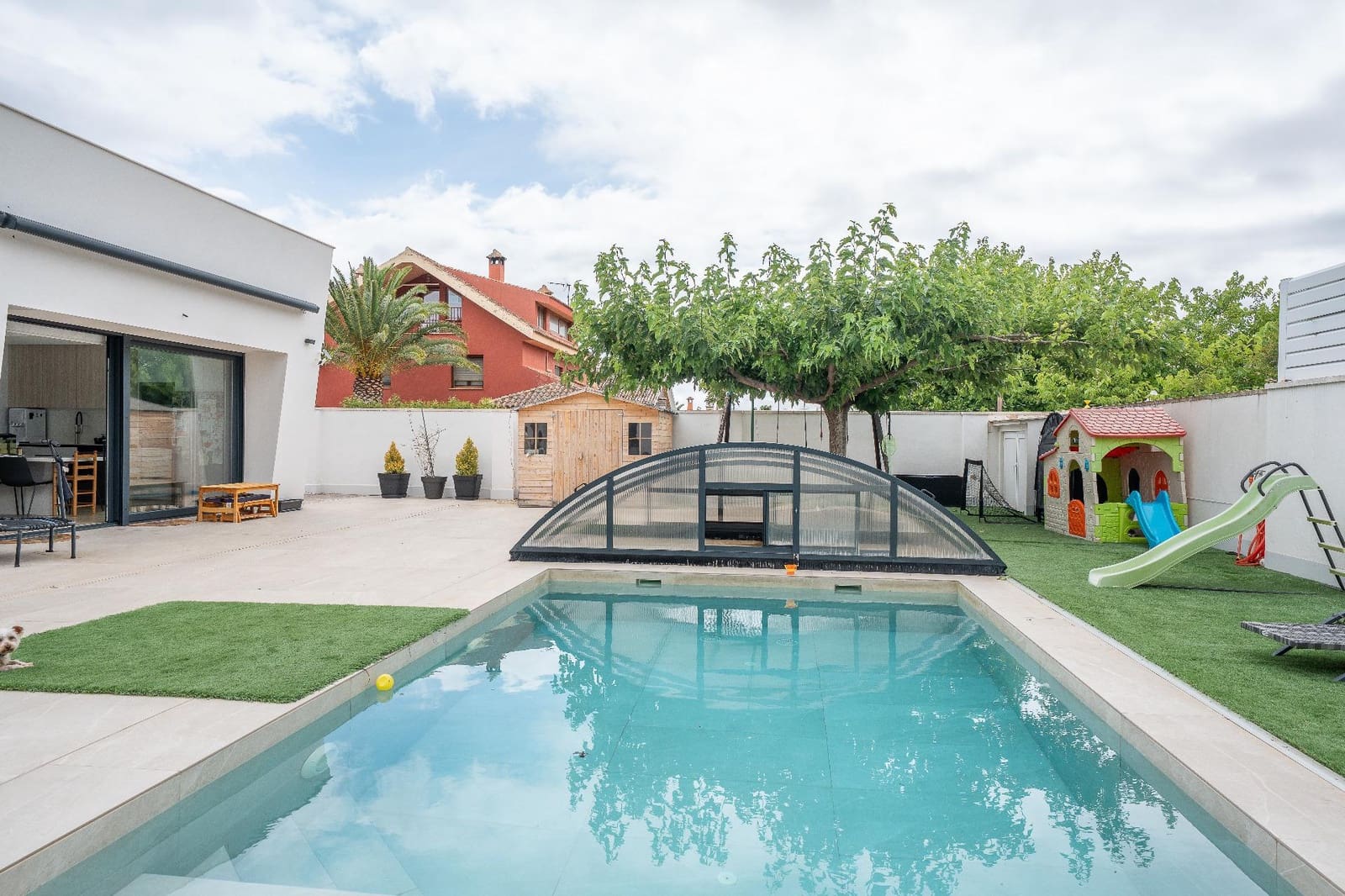 3 bedroom Villa for sale in Castalla with pool garage - € 800,000 (Ref: 9896282)