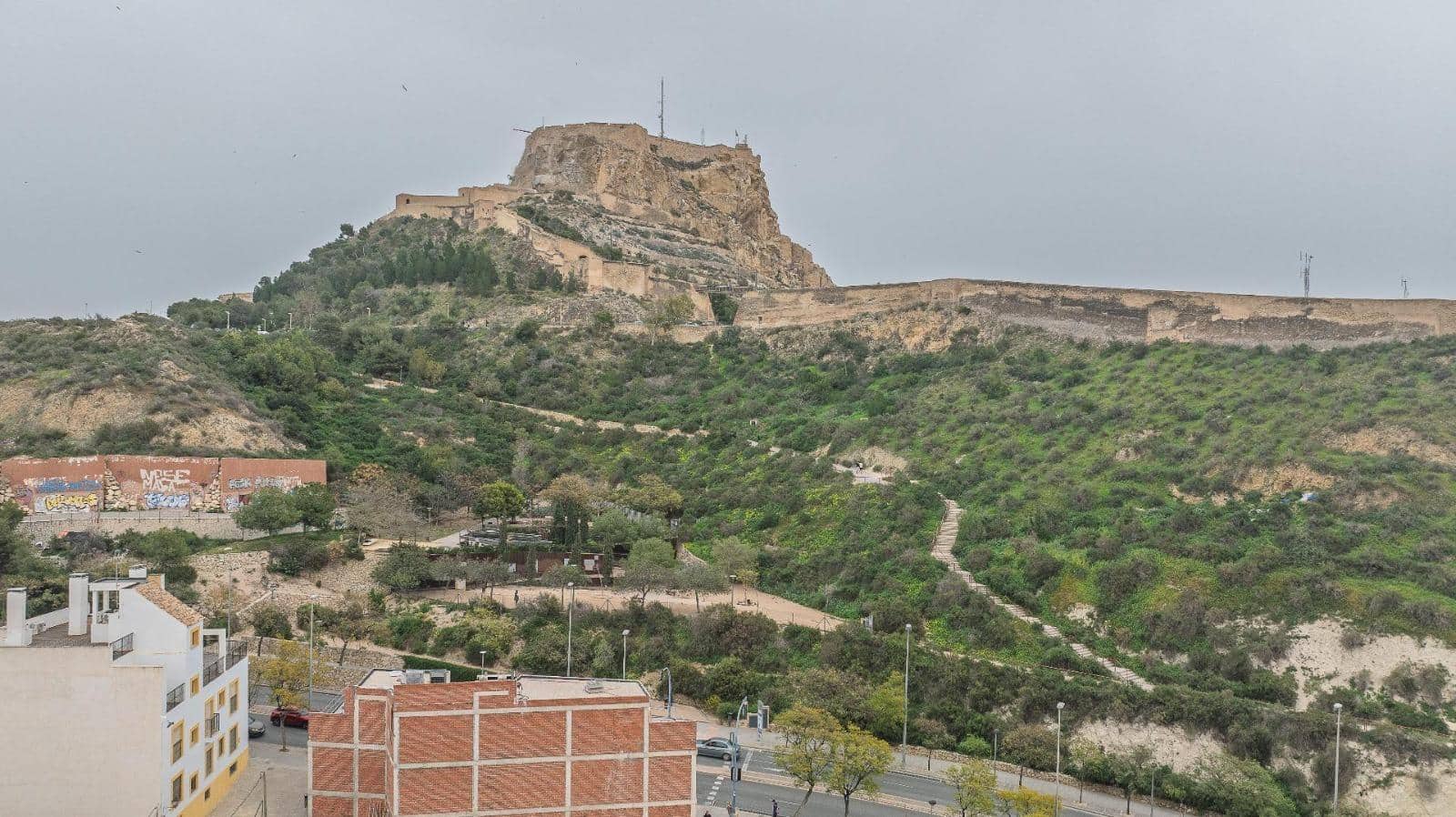 3 soveværelse Lejlighed til salg i Alicante by - € 205.000 (Ref: 9903869)