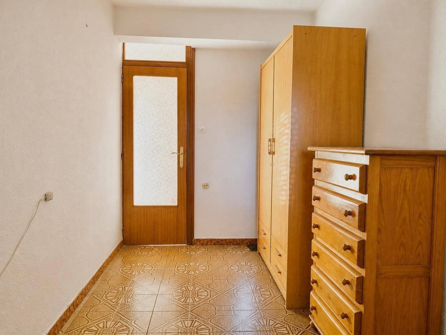 4 soveværelse Lejlighed til salg i Alicante by - € 170.000 (Ref: 9907513)