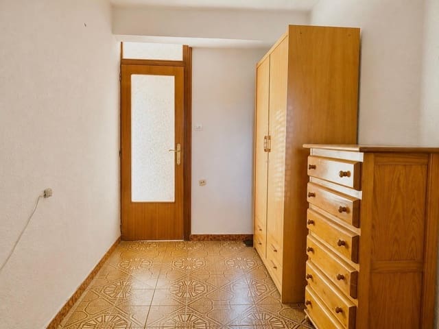4 soveværelse Lejlighed til salg i Alipark, Alicante by - € 170.000 (Ref: 9907513)