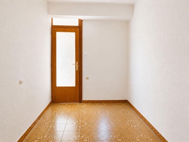 4 soveværelse Lejlighed til salg i Alipark, Alicante by - € 170.000 (Ref: 9907513)