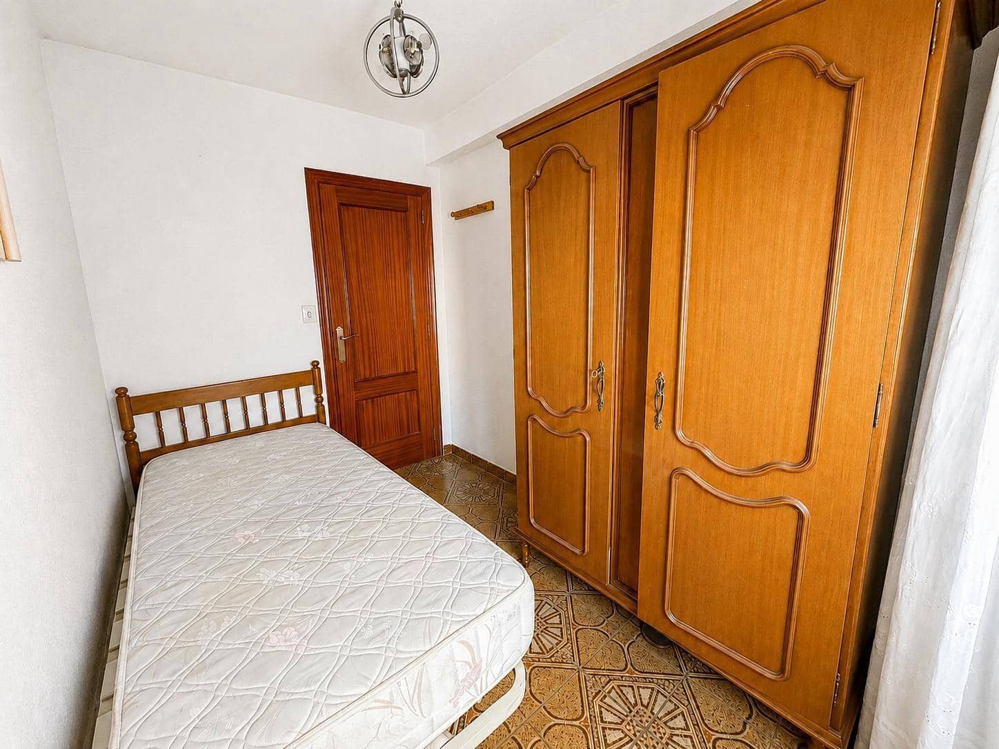 4 soveværelse Lejlighed til salg i Alicante by - € 170.000 (Ref: 9907513)